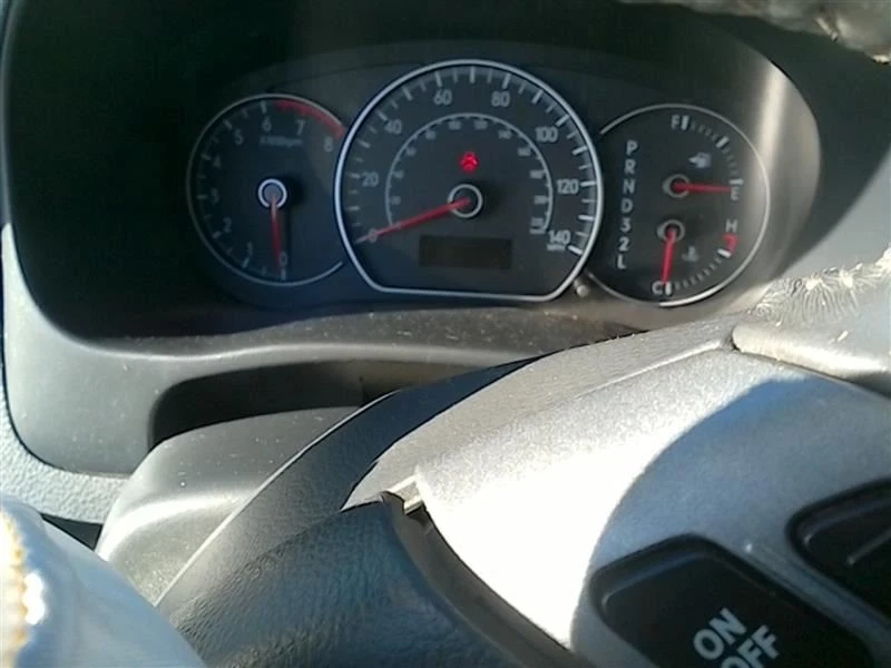 Velocímetro Hatchback MPH compatível com 07-09 Suzuki SX4 FABRICANTE DE EQUIPAMENTO ORIGINAL - Imagem 1 de 4