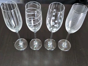 Mikasa Cheers Etched Champagne Glasses Flutes (Set Of 4) No Chips 8oz - Picture 1 of 5