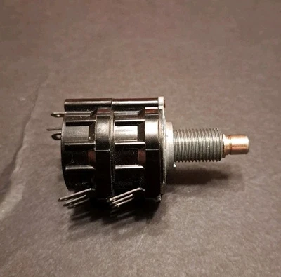 NOS Mercedes W116 350sl 350slc 450sl 450slc 10.023.00-1 (40Ω) Radio Fader Switch - Image 1 of 4