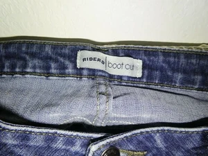 Lee Riders Boot Cut Jeans Sz 12P Medium Wash Mid Rise Vintage Blast Blue - Picture 1 of 11