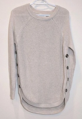 RD стиль женщин бежевый вязаный свитер с стороны акцент кнопки - размер средний  - Изображение 1 из 4