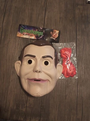 Goosebumps -Slappy Bowtie & 1/2 Mask -  2017 - Image 1 of 4