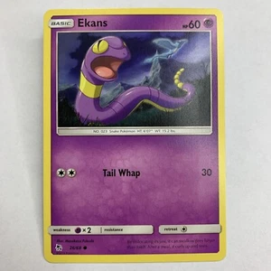 JCC Pokémon común regular Ekans Hidden Fates 26/68 - Imagen 1 de 2