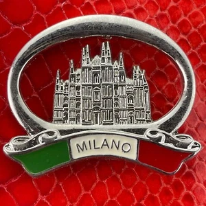 ITALIA🇮🇹IMÁN NEVERA METAL✅CATEDRAL DE MILAN EN COLORES BANDERA RECUERDO TURÍSTICO🎗 - Imagen 1 de 3