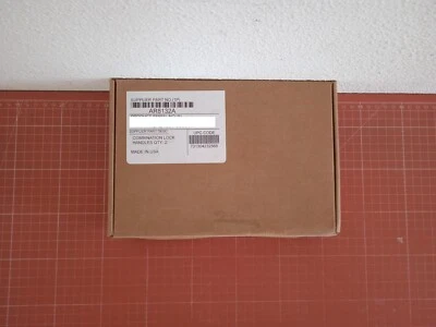 APC Com­bi­na­ti­on Türschlossgriffe für NetShelter-Schränke AR8132A - Bild 1 von 4