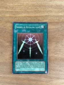 Yugioh - Swords Of Revealing Light - LOB E081 - Picture 1 of 2