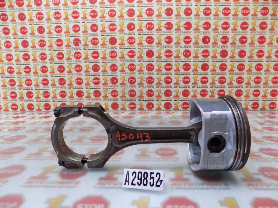 Toyota 4runner 2003-2009 pistón de 4,0 L 13101-0P020 OEM Foto 1 de 4