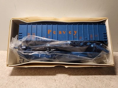 HO Walthers 932-3672 50' Airslide Covered Hopper Peavey GACX 56197 Kit - Image 1 of 4