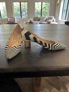 Nicholas Kirkwood Sz 42 US 11 Black & White Gold Heel Pointed Toe Pumps Ship - Picture 1 of 14