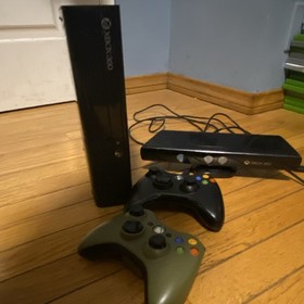 Xbox 360 E Console Tested with 2 OEM Controllers, Kinect Bundle