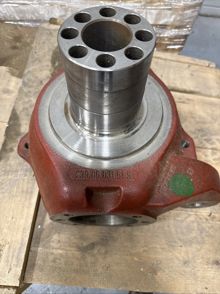 Cat TH63, TH82, TH83 Steering Case Housing PN 146-7687 - Image 1 of 4