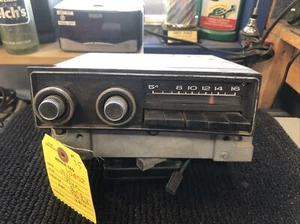 1971 PLYMOUTH FURY AM PUSH BUTTON RADIO WITH KNOBS - Picture 1 of 7