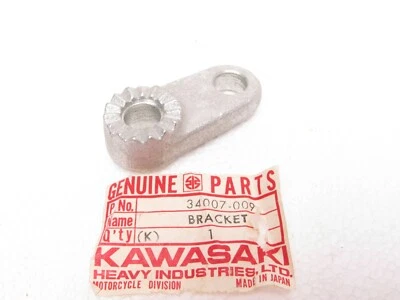OEM Kawasaki Footrest Bar Peg Bracket 34007-009 NOS NEW 1970-75 F5 F6 F7 F8 F9 - Image 1 of 2