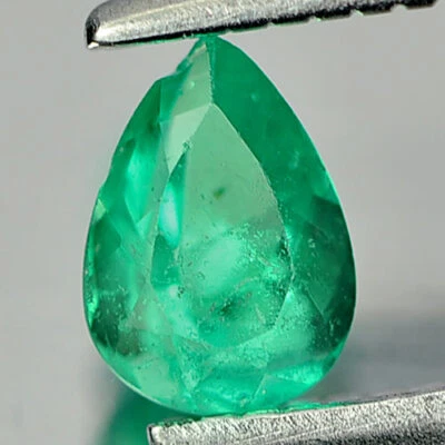 Green Emerald 0.29 Ct. Pear Shape 5.3 x 3.8 Mm. Natural Gemstone Unheated - Image 1 of 4
