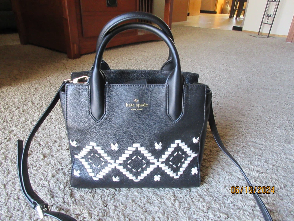 Kate Spade Small Meriwether Flynn Street Black Crossbody WKRU5488