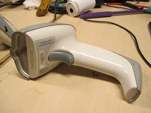 Datalogic Gryphon D100 Handheld 1D CCD 270scan/s Barcode Scanner Lesegerät OHNE KABEL - Bild 1 von 1