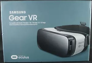 Samsung Gear VR Headset per Galaxy S7/S7 Edge, S6/S6 Edge+/S6 Edge, Note5 - Foto 1 di 2