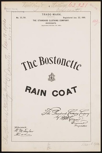 VETEMENTS [The Standard Clothing Company for The Bostonette Impermeabile Marca Soprabiti]