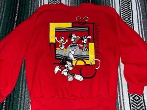 Sudadera de Colección Mickey Unlimited Olímpica Mickey Mouse Roja Cuello Redondo - Imagen 1 de 4