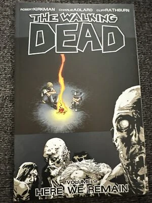 The Walking Dead Volumen 9: Here We Remain de Robert Kirkman (Edición española, 2009) Foto 1 de 4