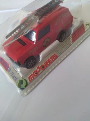 Pompier Range Rover District 3 - Majorette n°246 - Photo 1/3