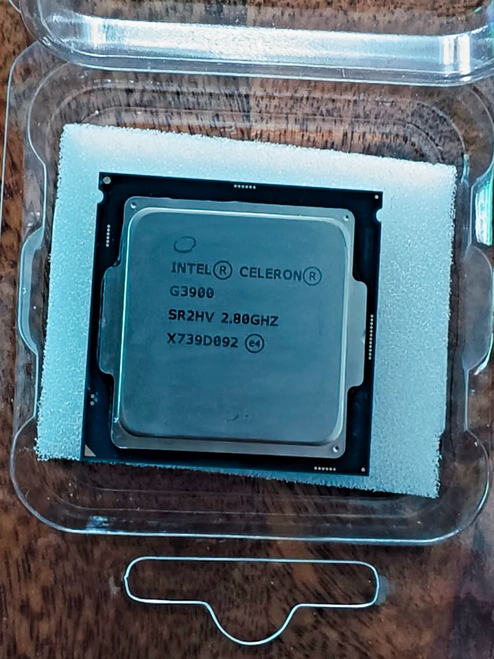 Intel CELERON G3900 SR2HV - Dual Core - 2,80GHz - 2MB -  Sockel 1151  #1501 - Bild 1 von 1