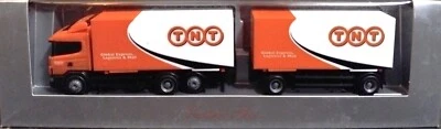 HERPA Exclusive serie Motrice 3 assi con rimorchio 2 assi SCANIA 124 L "TNT"- H0 - Immagine 1 di 4