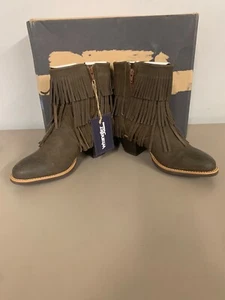Wrangler Women's 6 in. Maverick Leather Fringe Booties KWB0005 8B - Picture 1 of 7