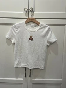 Aritzia Sunday Mejor Talla Pequeña Bordada Oso de Peluche Camiseta Camiseta - Imagen 1 de 4