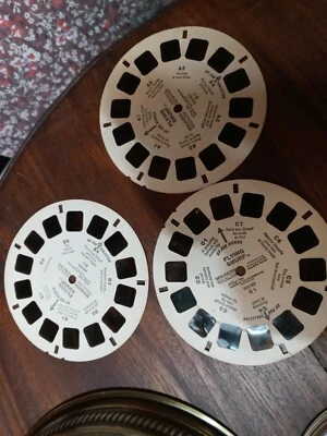 1982 Vintage flying smurf, 3 Reels, for Viewmaster - Image 1 of 2