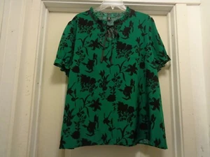 BOW COQUETTE ROMANCE GIRL GREEN & BLACK BLOUSE BY TORRID 2 X - Picture 1 of 8