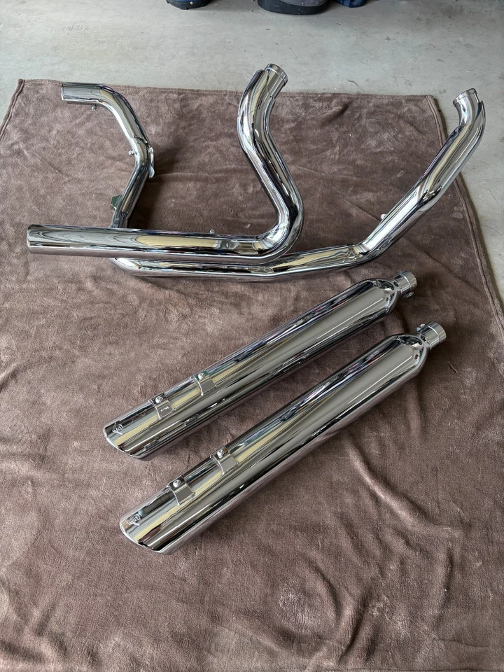 Cobra - Tubos de cabeza PowerPort Dual Bung y silenciadores antideslizantes 909 4".   '95-'16 FL Foto 1 de 4