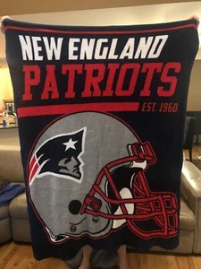 New England Patriots Football NFL Fleece Throw Blanket - Picture 1 of 1