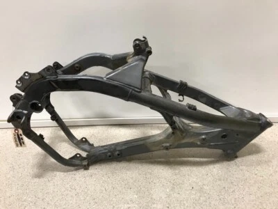 04 铃木 RMZ250 RMZ 250 原始设备制造商主框架底盘车身发动机摇篮 2004 — 第 1/4 张图片