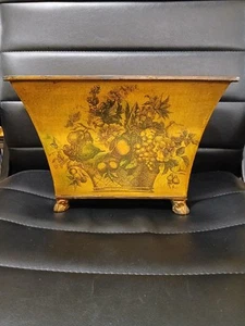 Fioriera Tole Vintage Design Francese 12"x8"x6" con Piedini a Forma di Artiglio e... - Foto 1 di 7