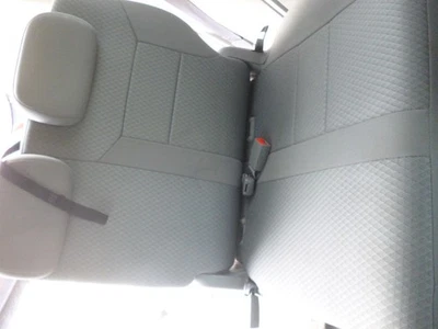 Tercera fila asiento lado conductor tela gris Chrysler town and country 2010 Foto 1 de 2