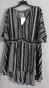 New-WOMAN'S BLOOMCHIC SHORT SLEEVE PULLOVER BLACK LONG TUNIC TOP.SZ 22/24 - Picture 1 of 10
