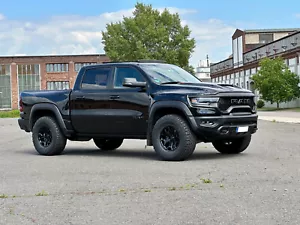37x13.50R18 BFG KO2 auf TRX Originalfelgen 9x18 ET19 neu Räder Dodge RAM Gen5 - Bild 1 von 14