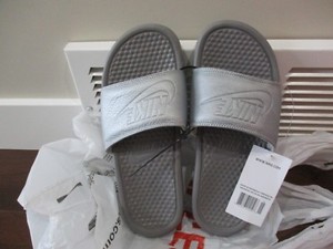 Las mejores ofertas en Sandalias Nike Benassi JDI Gris para Mujeres | eBay