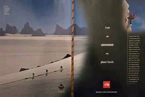 1998 - 2 PG PRINT AD - THE NORTH FACE AD - ANTARCTICA ASTRONAUT ON PLANET EARTH - Picture 1 of 1