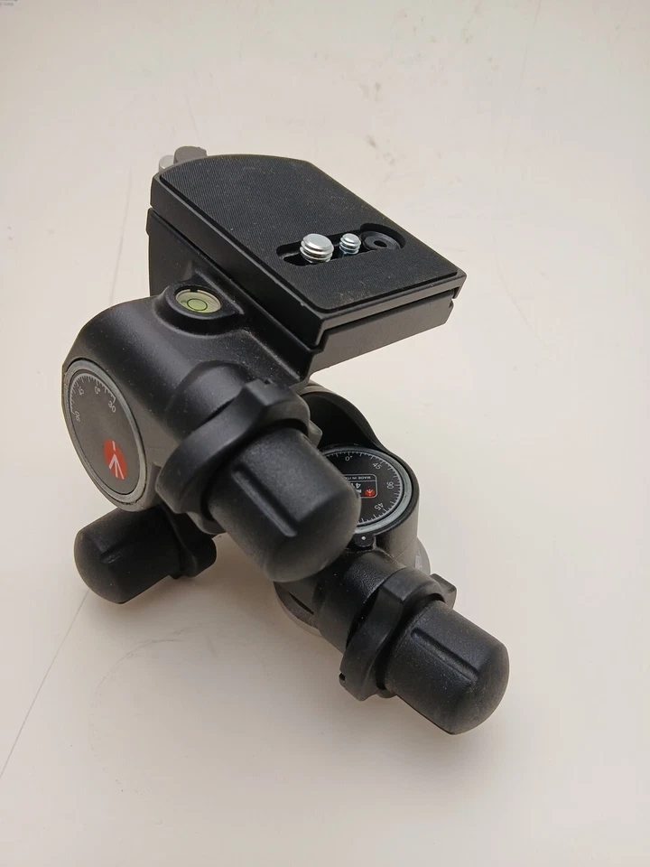 Manfrotto 410 a 3-Way, Geared Pan-and-Tilt Head with 410PL Quick Release Plate - Image 1 of 4