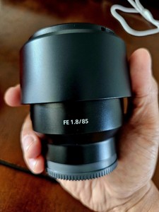 Sony FE SEL85F18 85mm f/1.8 Telephoto Lens - Black
