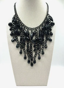 MIXIT Black Multi Mixed Shaped Acrylic Bead Chainmail Necklace 18 Inch NWT - Picture 1 of 20