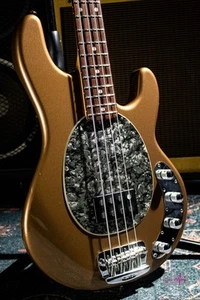 MUSIC MAN StingRay 1999 - Picture 1 of 11