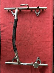 2009 - 2010  F-150 expedition 10-12 v8 injector FUEL rail 9l3e-9f792-ga  OEM d64 - Picture 1 of 3