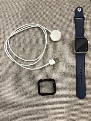 Apple Watch SE. 40 2nd Gen(2023). GPS. Silver. Come Nuovo - Imagen 1 de 4