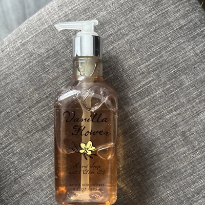 Jabón de manos Bath & Body Works flor de vainilla con aceite de oliva 10 oz descontinuado Foto 1 de 2