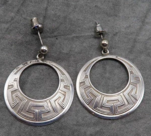Wm Wheeler Sterling Silver Black Hills Earrings Vintage Etched Hoops 1.5 in 692c - Picture 1 of 11
