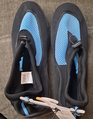 West Loop Black & Blue Women's Aqua Water Shoes Size M 7/8 - Image 1 of 3