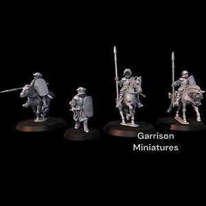 Arnaudin Knights X4 - 28mm Miniatures ideal for LoTR, MESBG Wargames etc - Picture 1 of 3